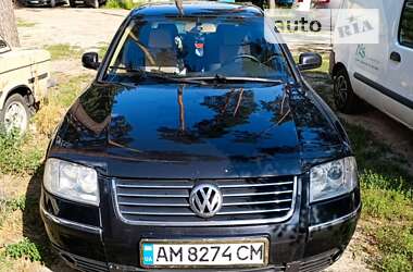 Седан Volkswagen Passat 2002 в Киеве