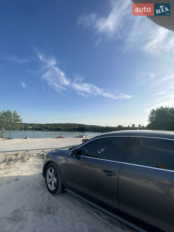 Седан Volkswagen Passat 2012 в Вінниці