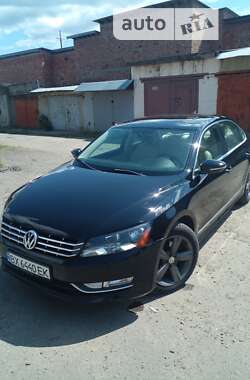 Седан Volkswagen Passat 2011 в Чернівцях