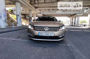 Седан Volkswagen Passat 2014 в Одесі