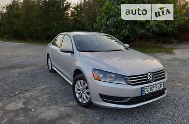 Седан Volkswagen Passat 2012 в Хмельницком