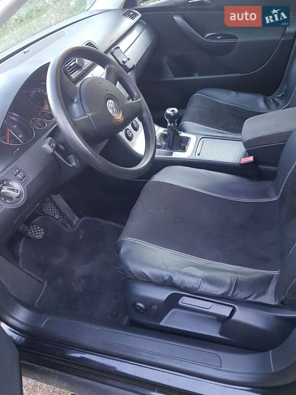 Универсал Volkswagen Passat 2006 в Соснице