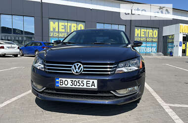 Седан Volkswagen Passat 2012 в Тернополі