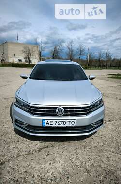 Седан Volkswagen Passat 2018 в Кривом Роге