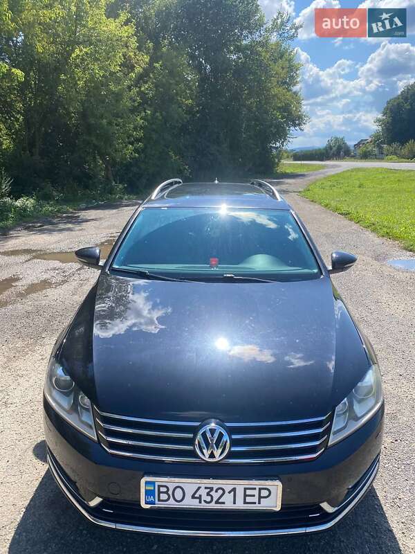 Универсал Volkswagen Passat 2012 в Стрые