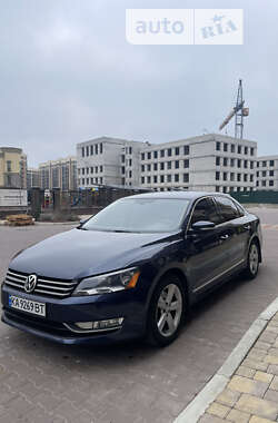 Седан Volkswagen Passat 2012 в Софиевской Борщаговке