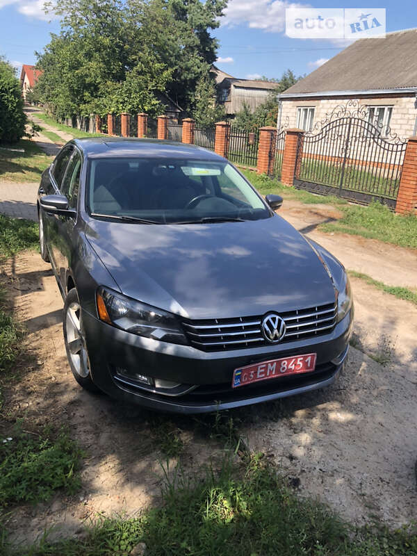 Седан Volkswagen Passat 2015 в Софіївській Борщагівці