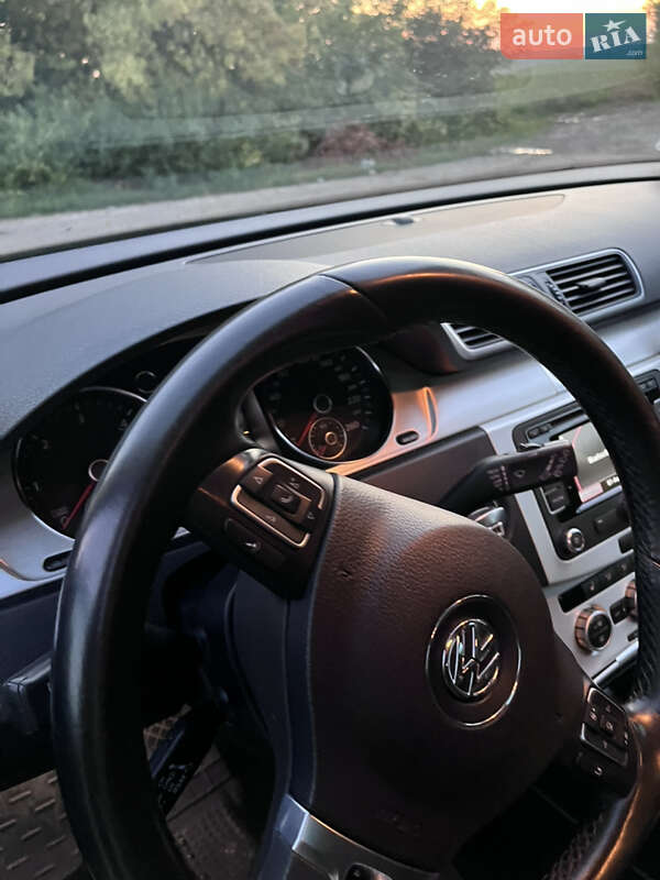 Універсал Volkswagen Passat 2014 в Горохові