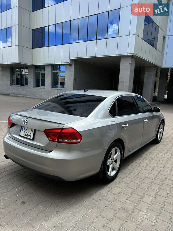 Седан Volkswagen Passat 2013 в Киеве