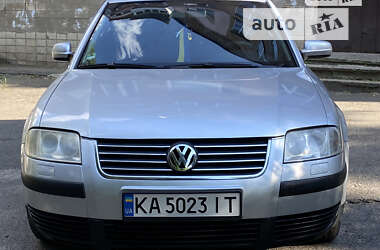 Универсал Volkswagen Passat 2002 в Киеве