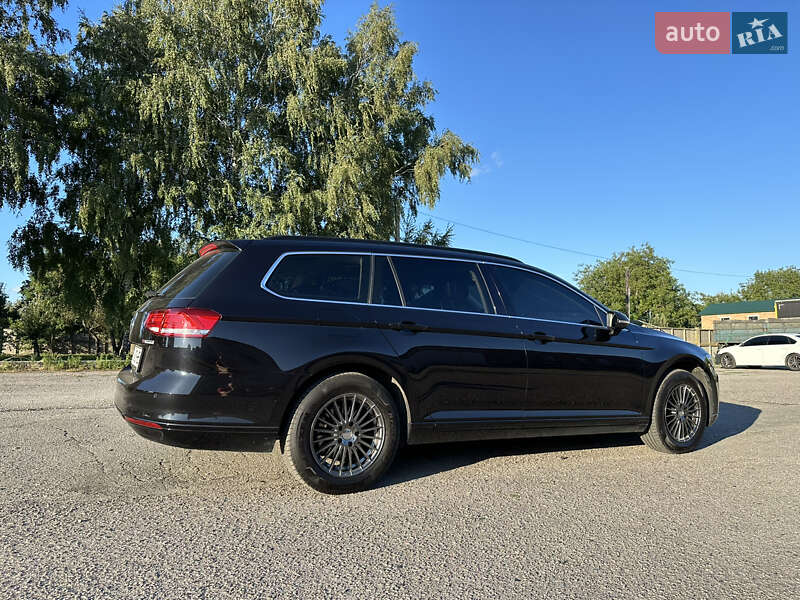 Універсал Volkswagen Passat 2016 в Пирятині