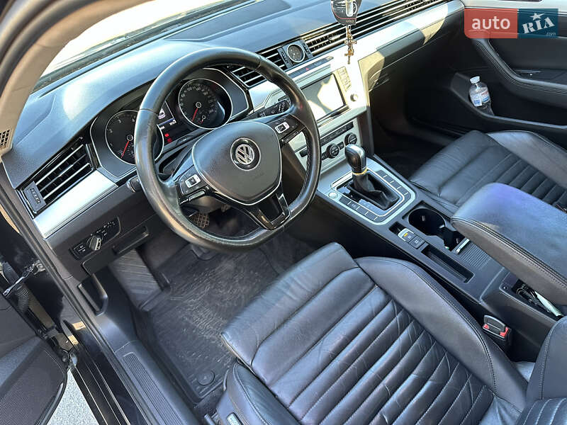 Універсал Volkswagen Passat 2016 в Пирятині