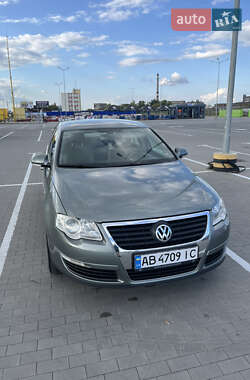 Седан Volkswagen Passat 2007 в Виннице