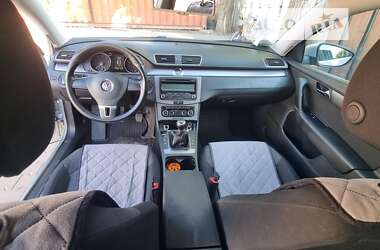 Седан Volkswagen Passat 2011 в Одессе