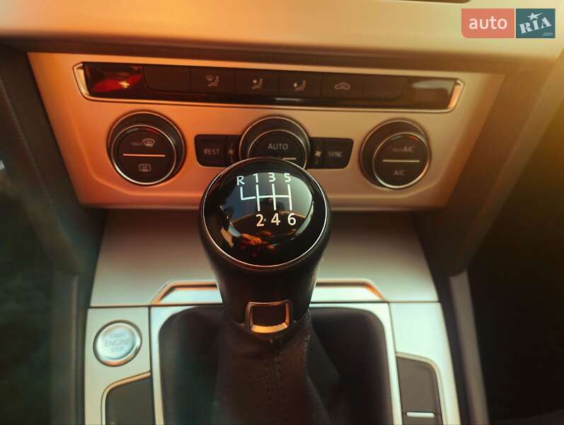 Седан Volkswagen Passat 2017 в Миколаєві