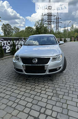 Седан Volkswagen Passat 2006 в Ивано-Франковске