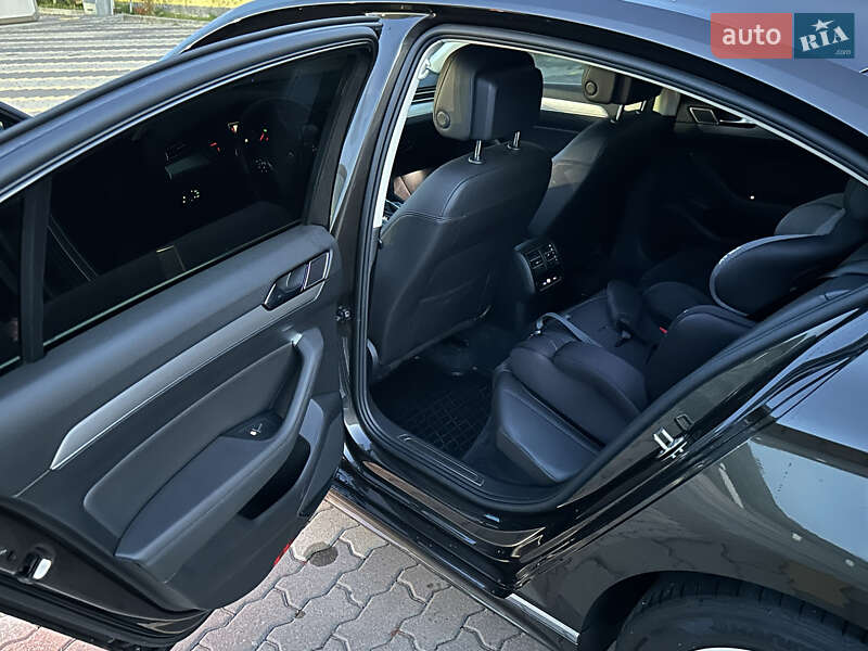 Седан Volkswagen Passat 2015 в Заречье