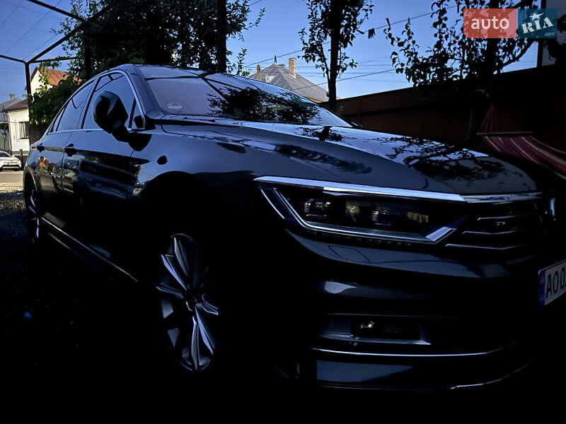 Седан Volkswagen Passat 2015 в Заречье