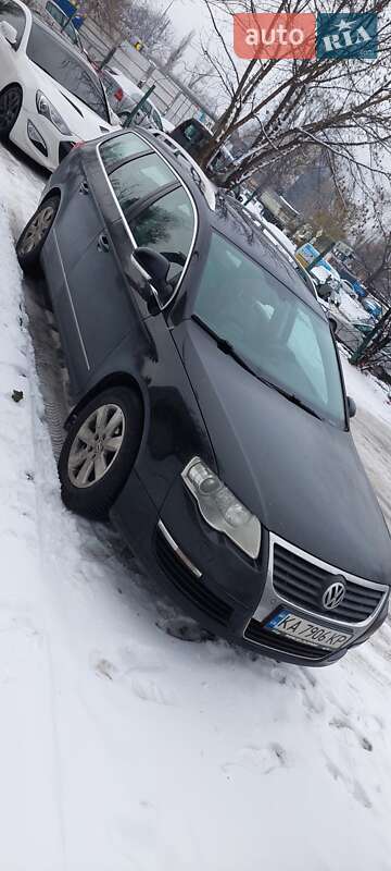 Универсал Volkswagen Passat 2010 в Киеве