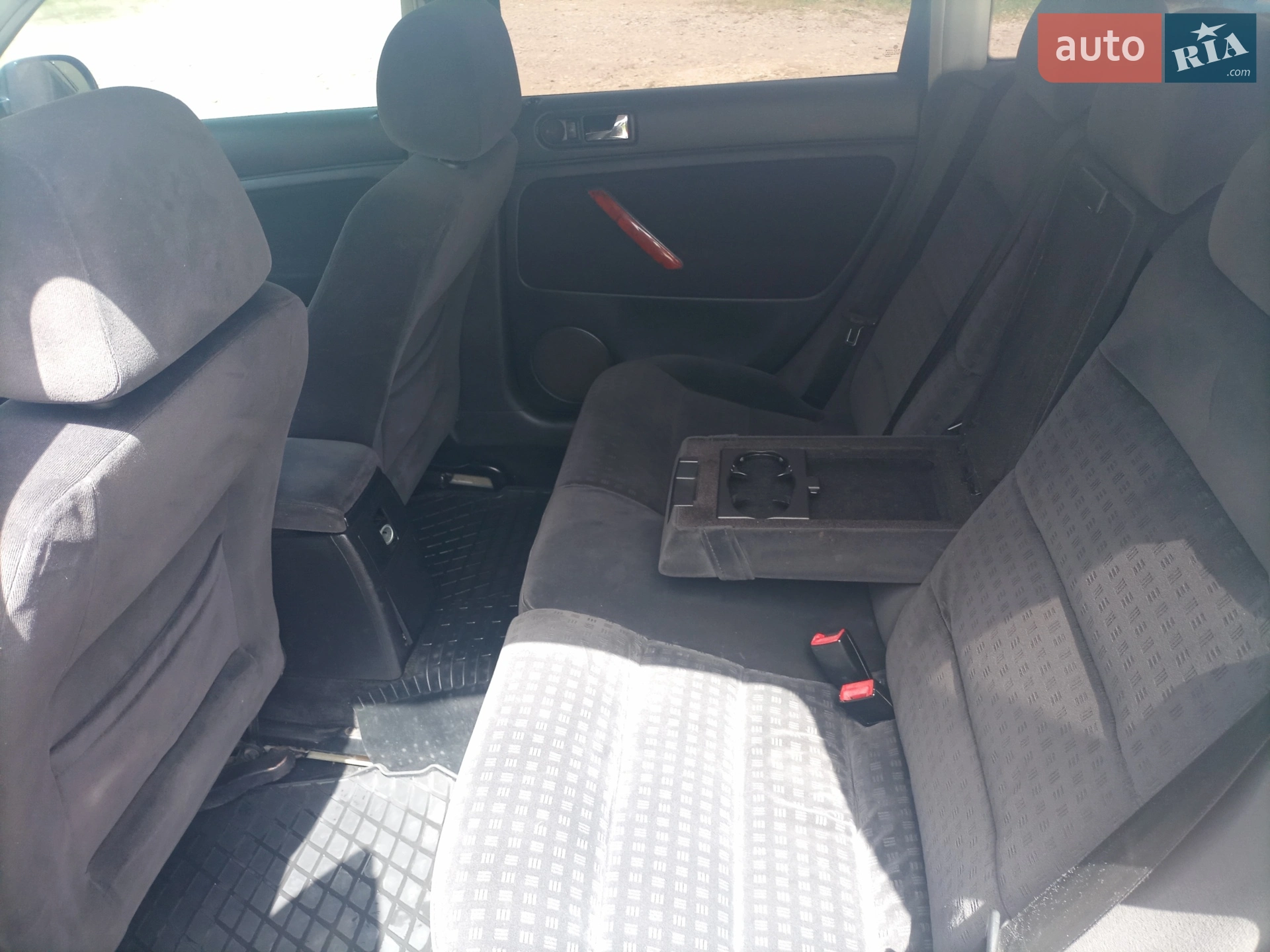 Volkswagen Passat 2003 VIN WVWZZZ3BZ3E177518 фото оголошення 3 з 10