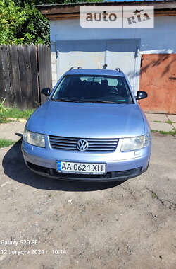 Универсал Volkswagen Passat 2000 в Киеве