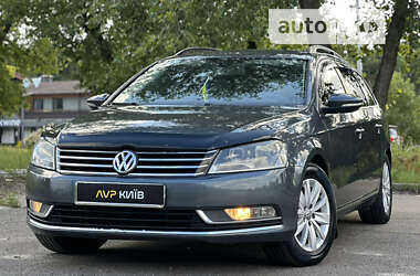 Универсал Volkswagen Passat 2012 в Киеве