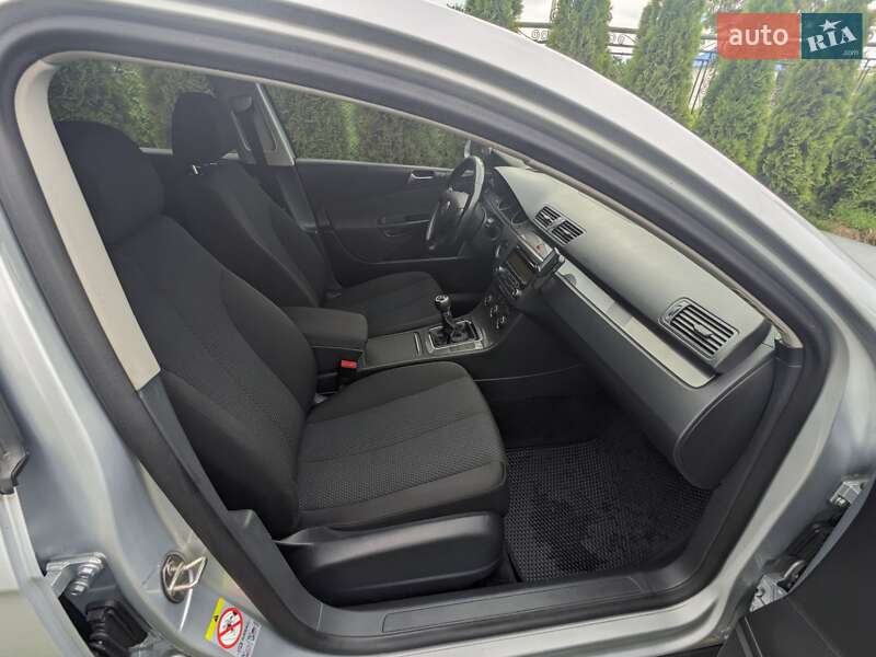 Универсал Volkswagen Passat 2009 в Калуше