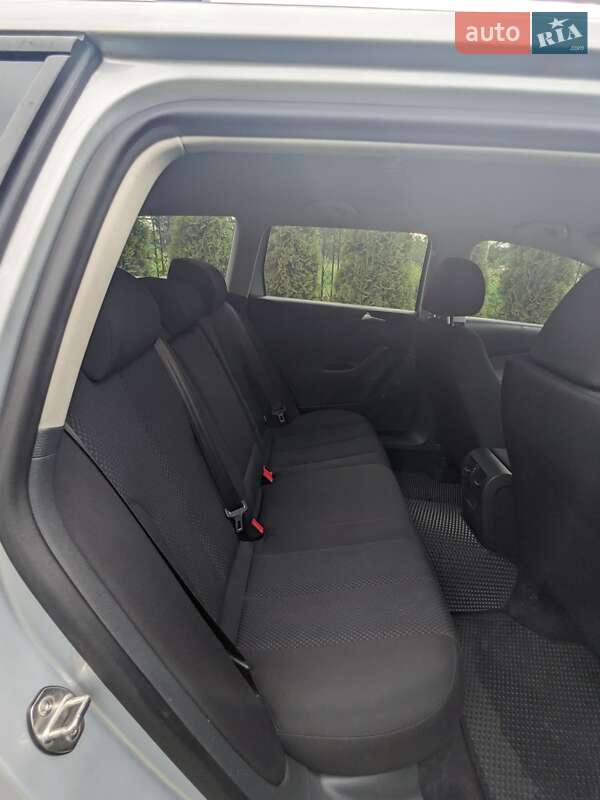 Универсал Volkswagen Passat 2009 в Калуше