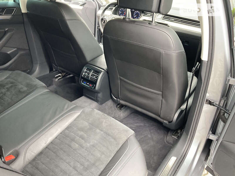 Универсал Volkswagen Passat 2017 в Львове