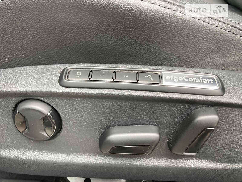 Универсал Volkswagen Passat 2017 в Львове