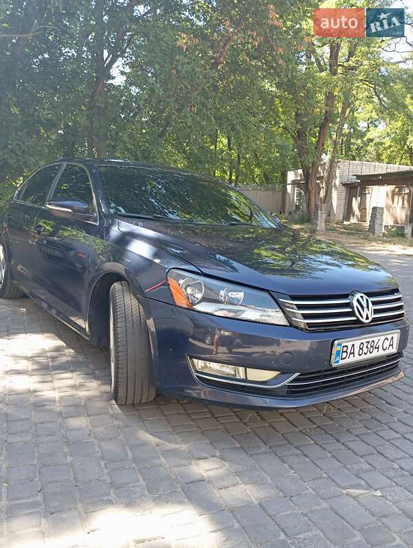 Седан Volkswagen Passat 2012 в Светловодске