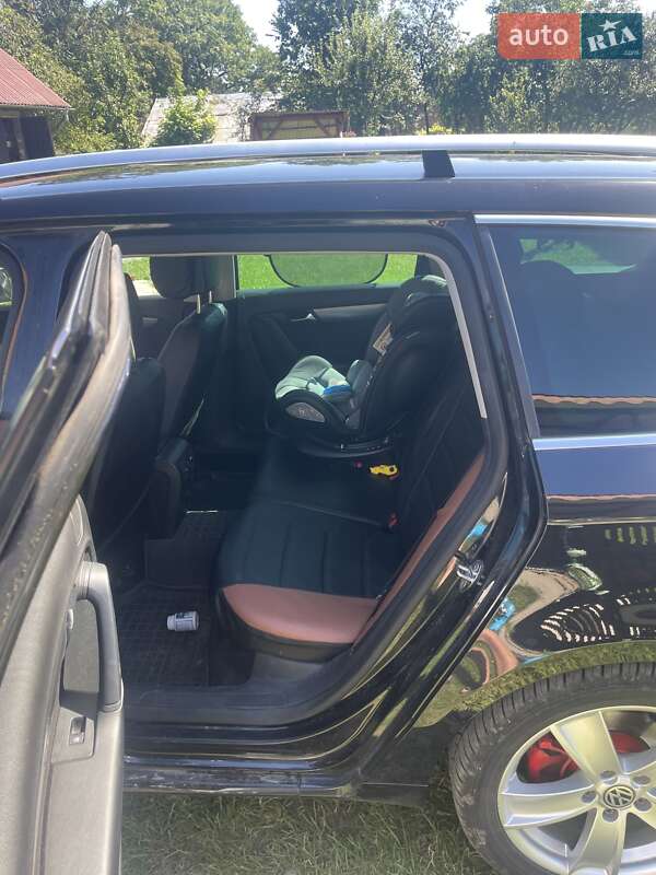 Универсал Volkswagen Passat 2011 в Радехове