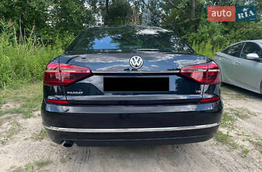 Седан Volkswagen Passat 2016 в Тернополі