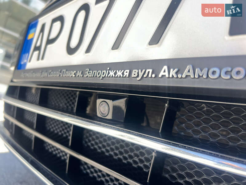 Седан Volkswagen Passat 2018 в Запорожье