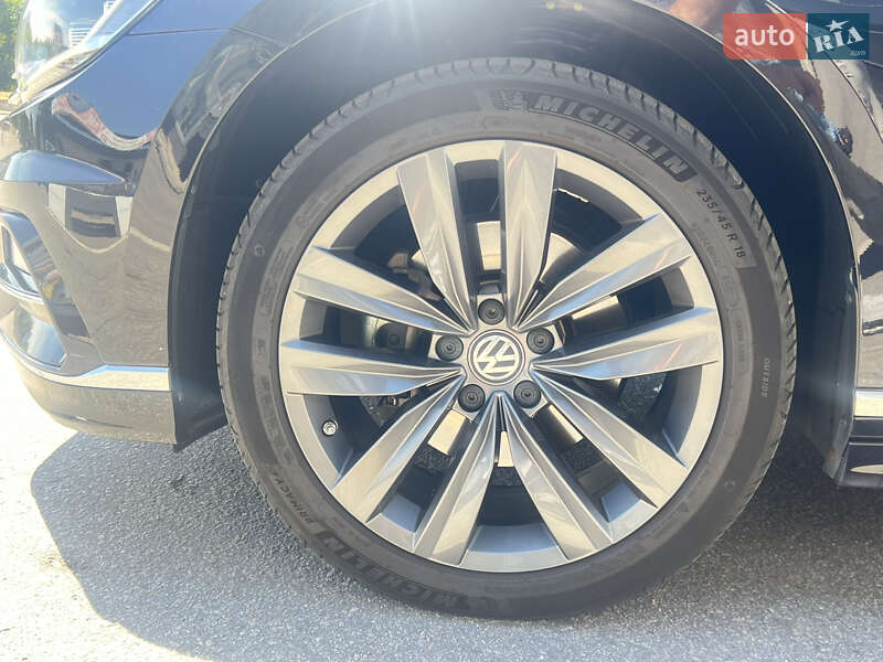 Седан Volkswagen Passat 2018 в Запорожье