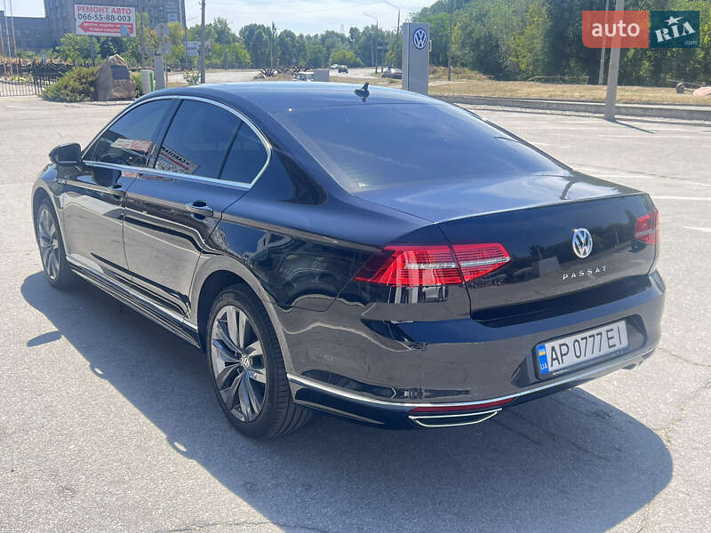 Седан Volkswagen Passat 2018 в Запорожье