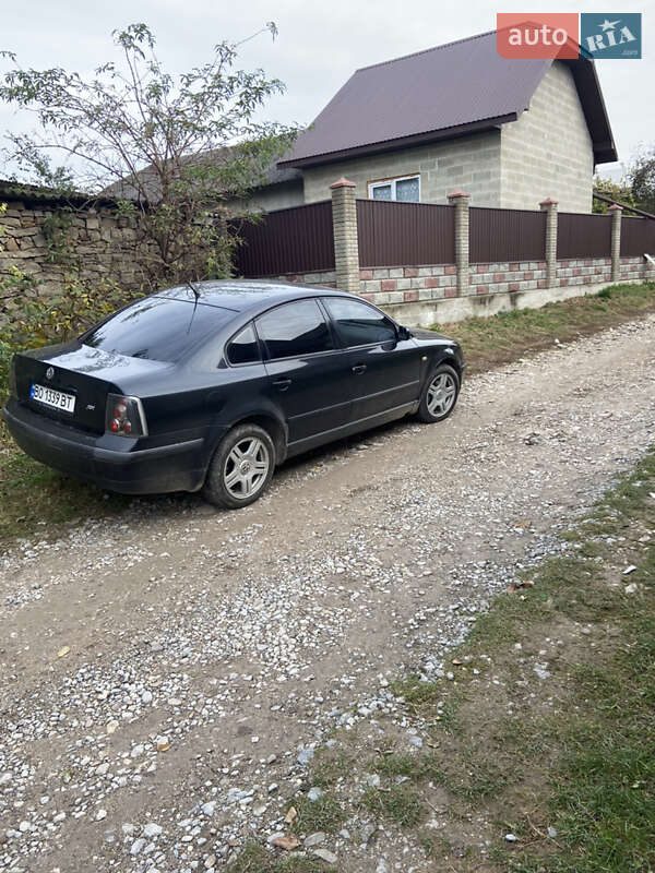 Седан Volkswagen Passat 1999 в Хмельницком