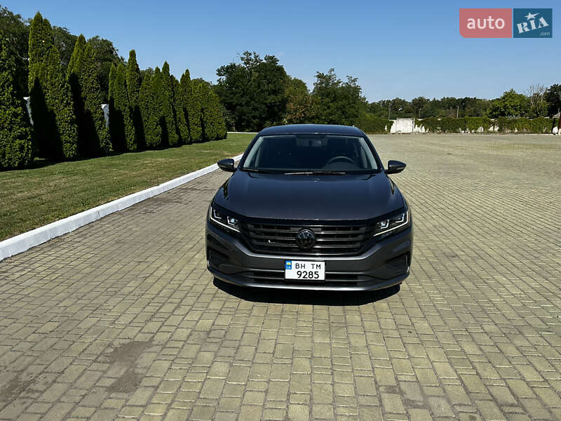 Седан Volkswagen Passat 2019 в Одесі