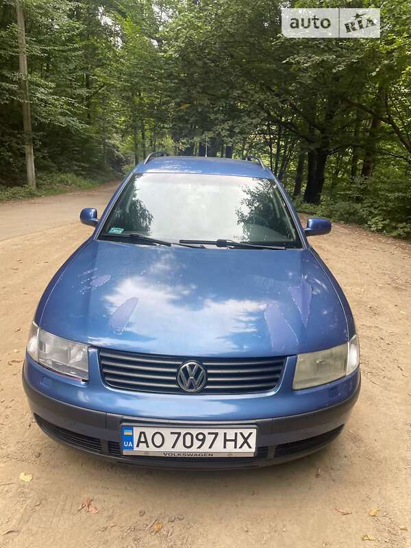 Універсал Volkswagen Passat 1999 в Рахові