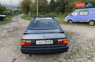 Седан Volkswagen Passat 1988 в Ужгороде