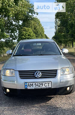 Седан Volkswagen Passat 2005 в Києві