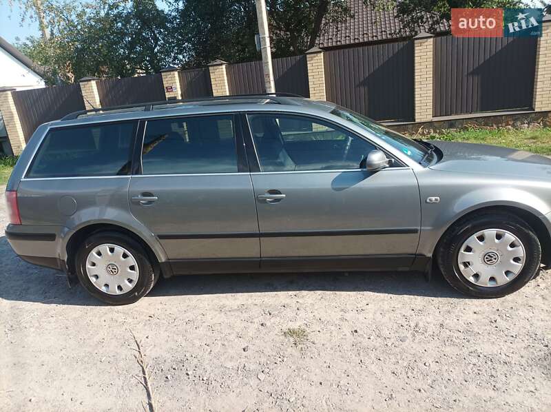 Универсал Volkswagen Passat 2001 в Виннице