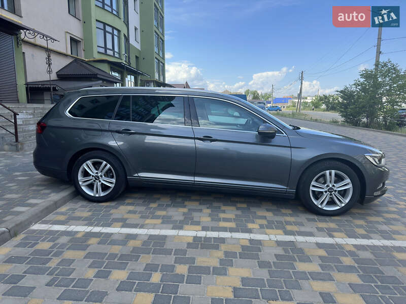Універсал Volkswagen Passat 2015 в Калуші