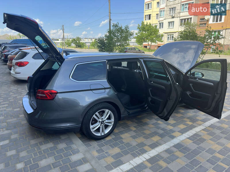 Універсал Volkswagen Passat 2015 в Калуші