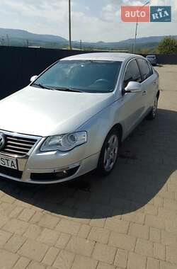 Седан Volkswagen Passat 2006 в Тячеві