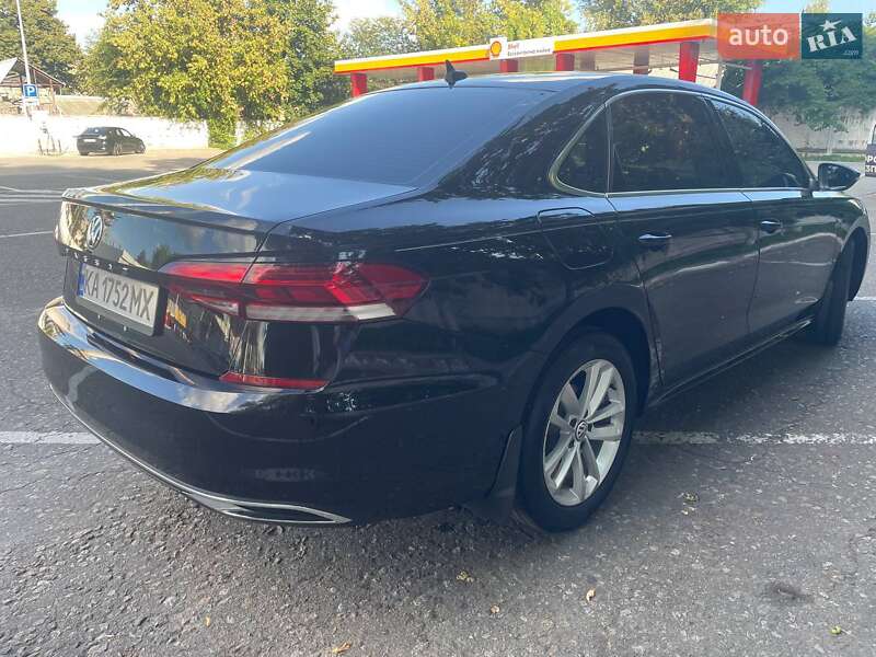 Седан Volkswagen Passat 2020 в Киеве