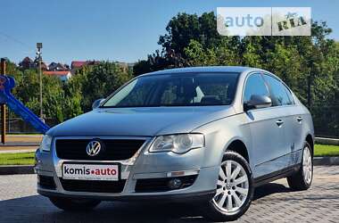 Седан Volkswagen Passat 2010 в Хмельницком