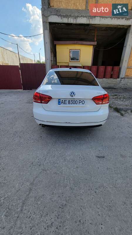 Седан Volkswagen Passat 2013 в Кривом Роге