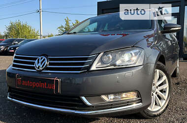 Универсал Volkswagen Passat 2012 в Киеве