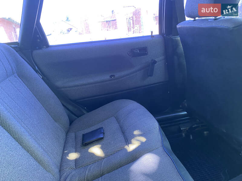 Седан Volkswagen Passat 1988 в Ужгороде фото 25 Седан Volkswagen Passat 1988 в Ужгороде